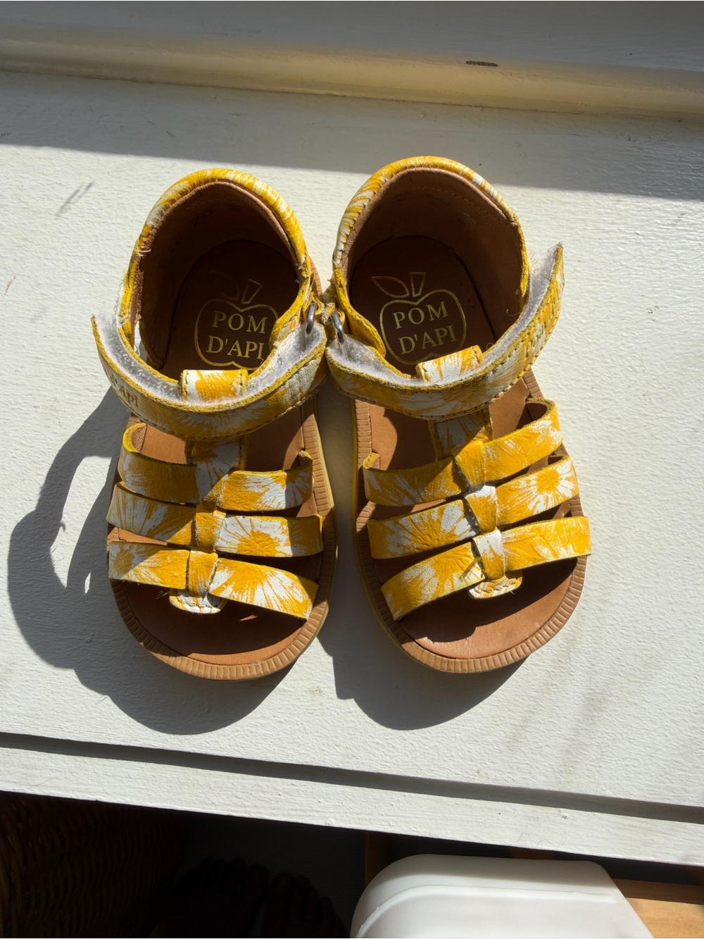 Pom D’api toddler sunflower sandals size 20 🌼